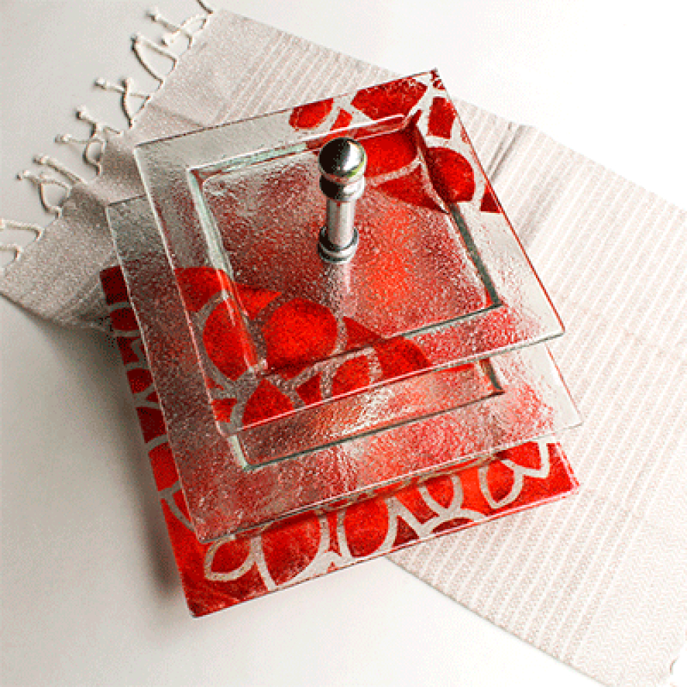 three-tier tray hojas rojas