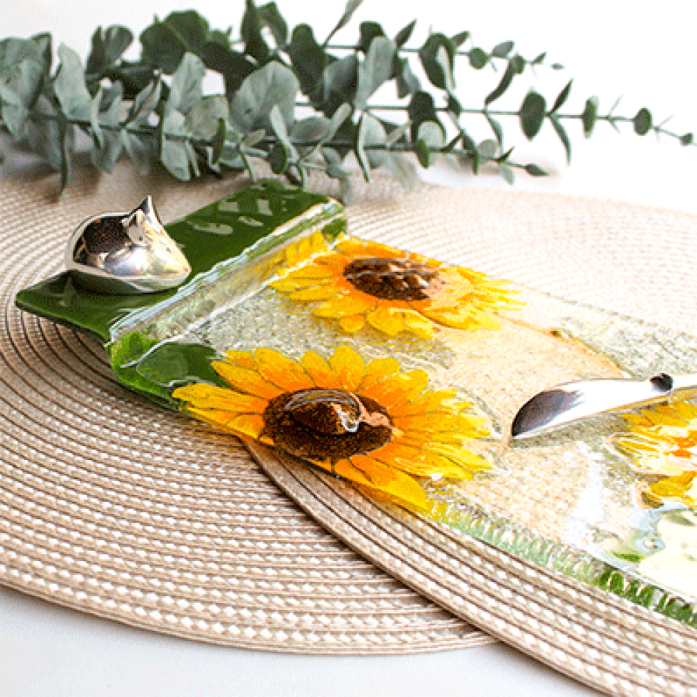 girasoles serving board