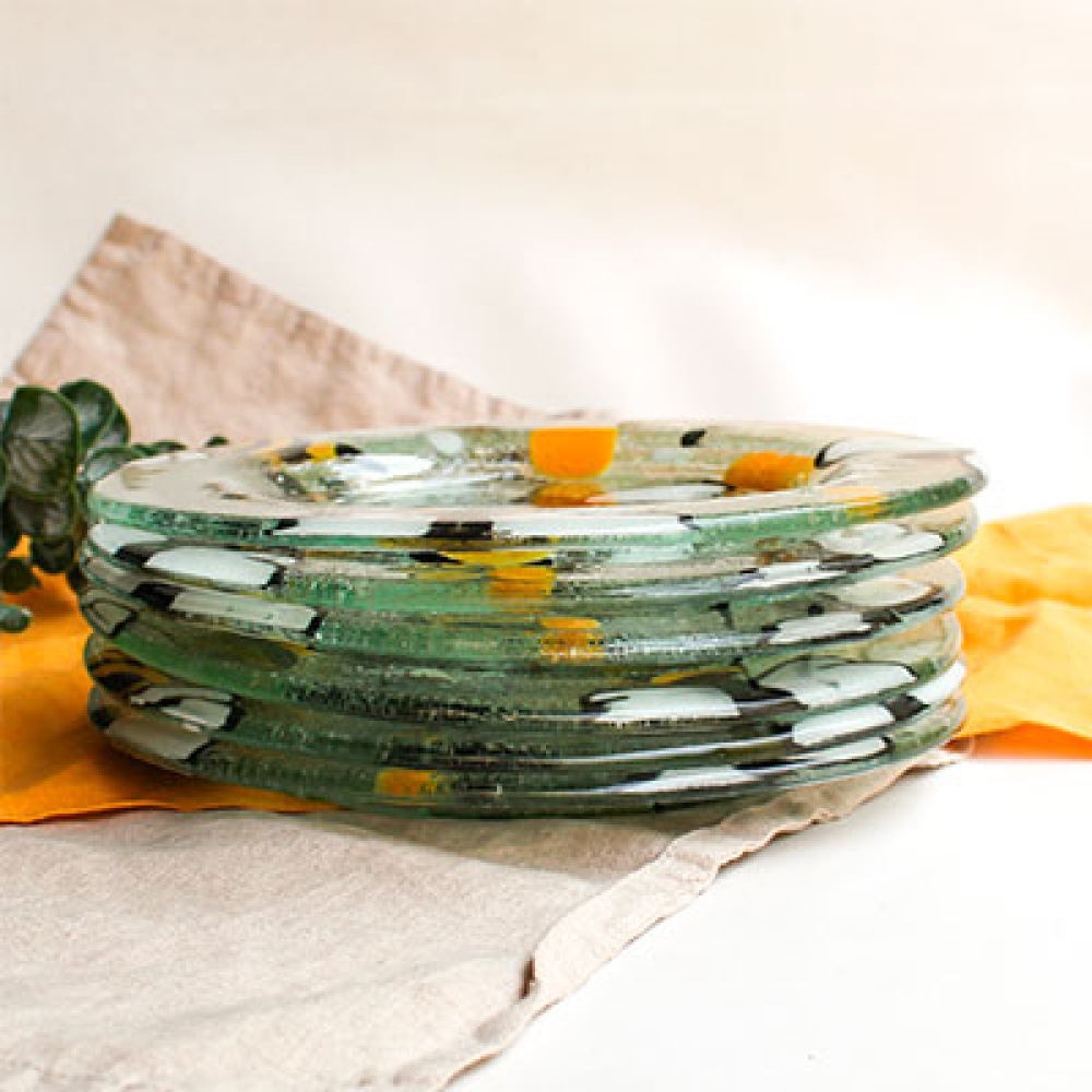 set x 4 appetizer & dessert plates abejas